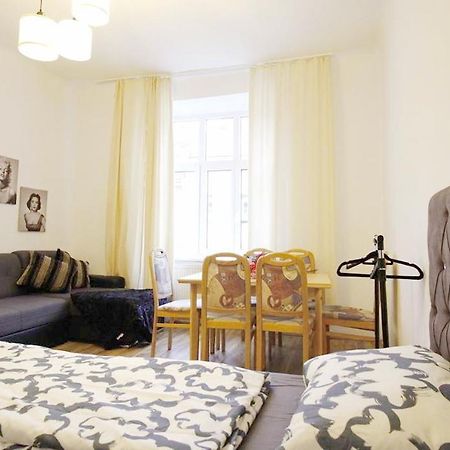 Comfortable Rooms Near Schonbrunn Palace Відень Екстер'єр фото
