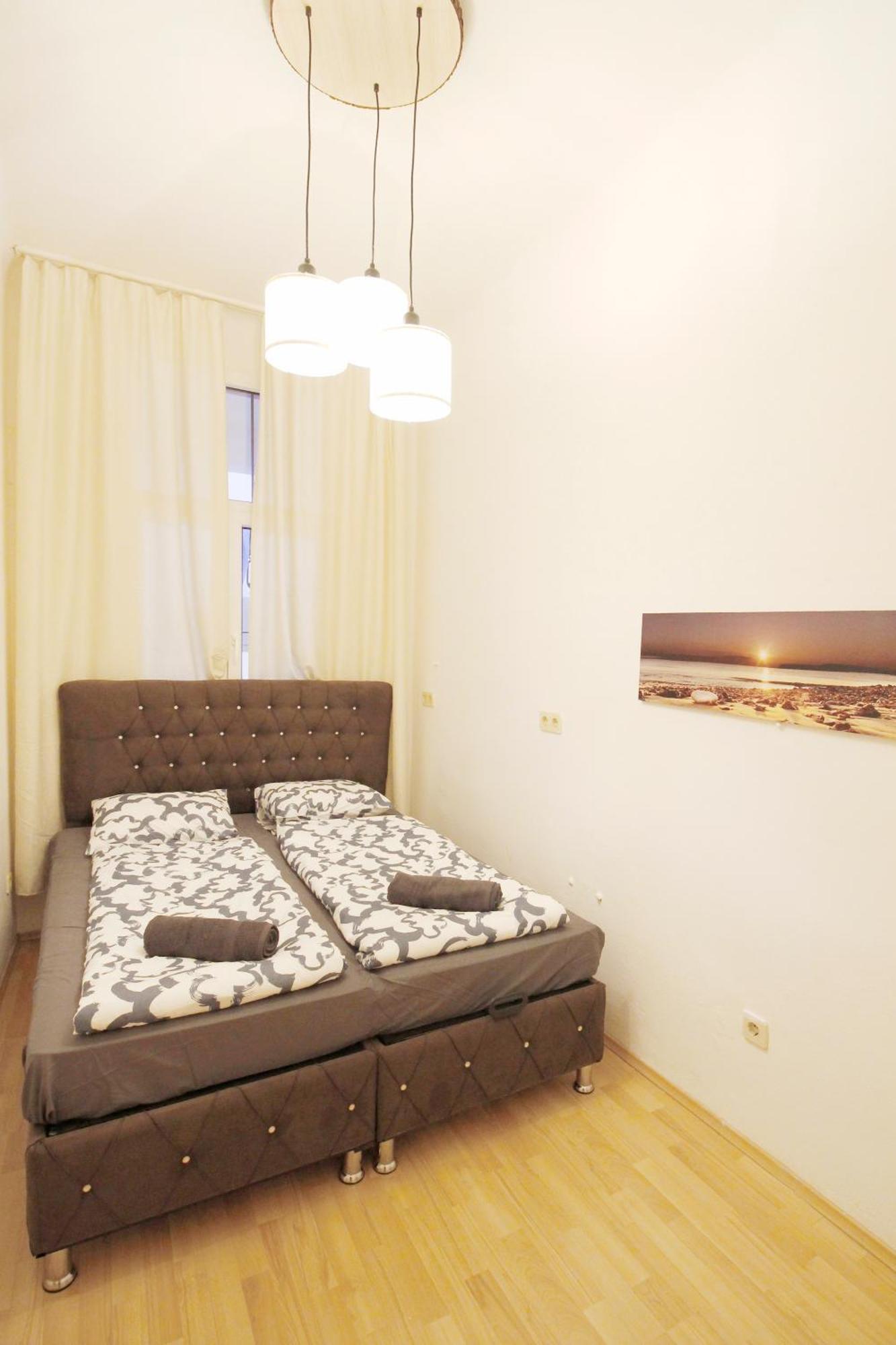 Comfortable Rooms Near Schonbrunn Palace Відень Екстер'єр фото