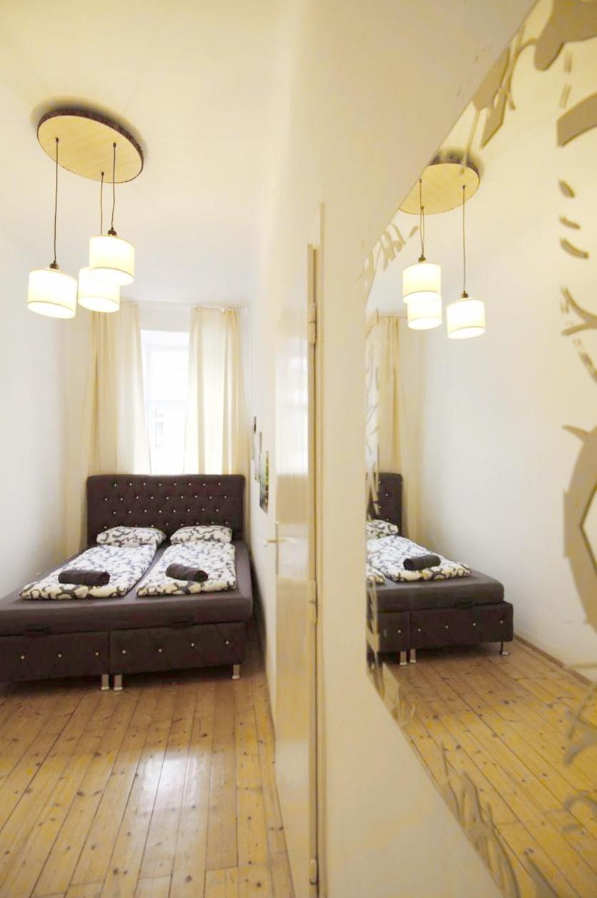 Comfortable Rooms Near Schonbrunn Palace Відень Екстер'єр фото