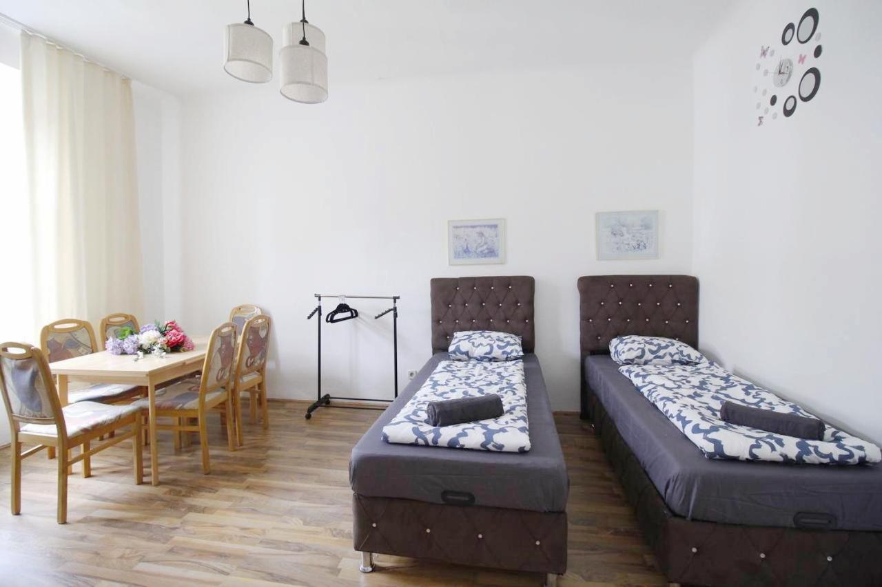 Comfortable Rooms Near Schonbrunn Palace Відень Екстер'єр фото