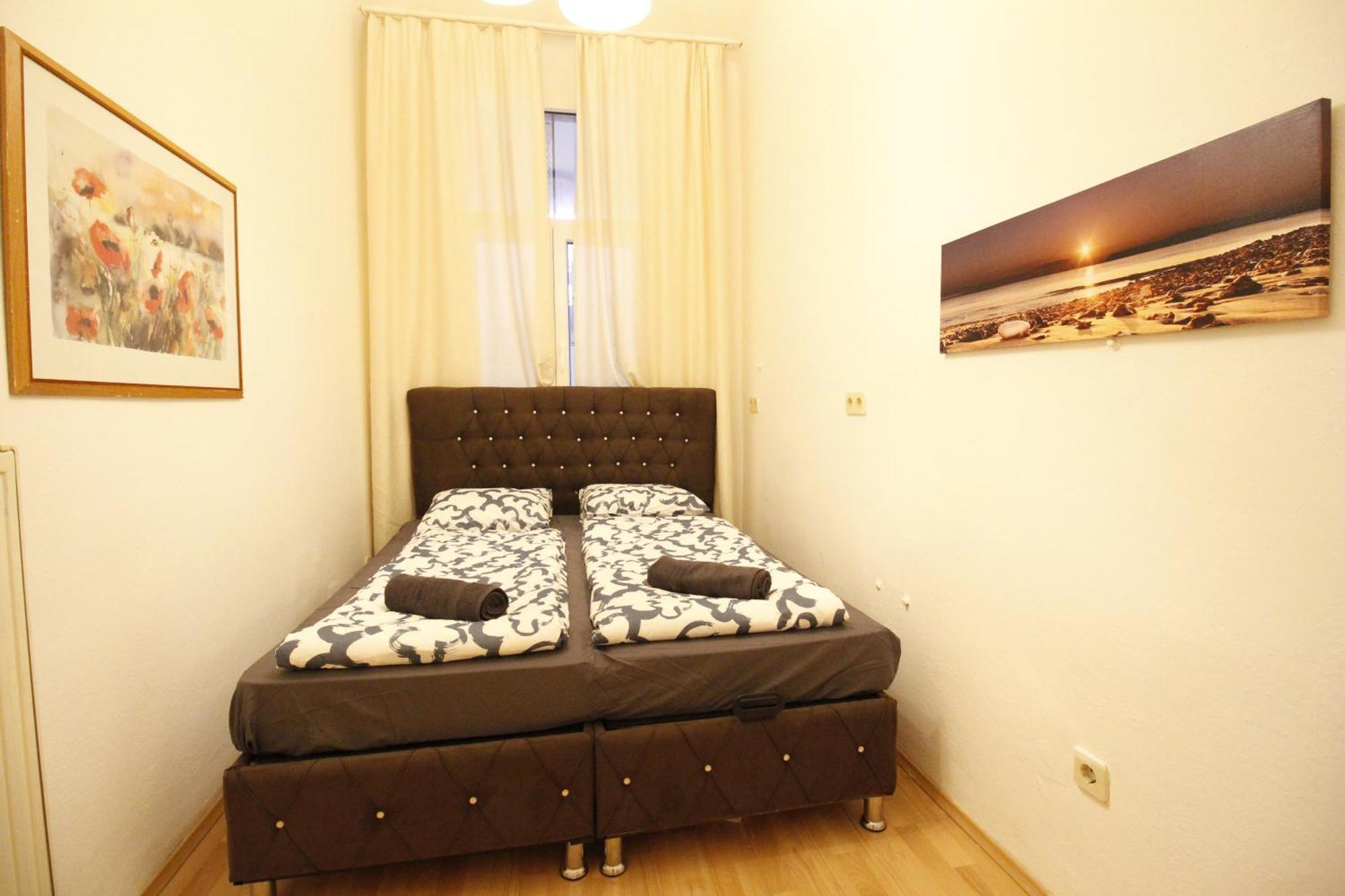 Comfortable Rooms Near Schonbrunn Palace Відень Екстер'єр фото